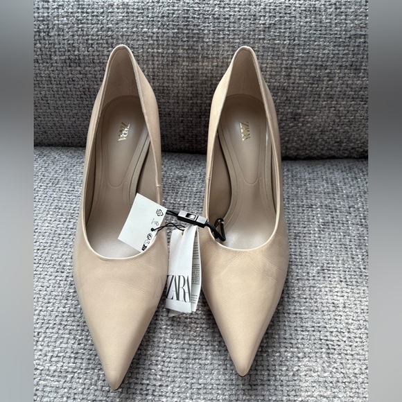BRAND NEW ZARA LEATHER HEELS 38 with tag on (no box )! - Picture 7 of 12